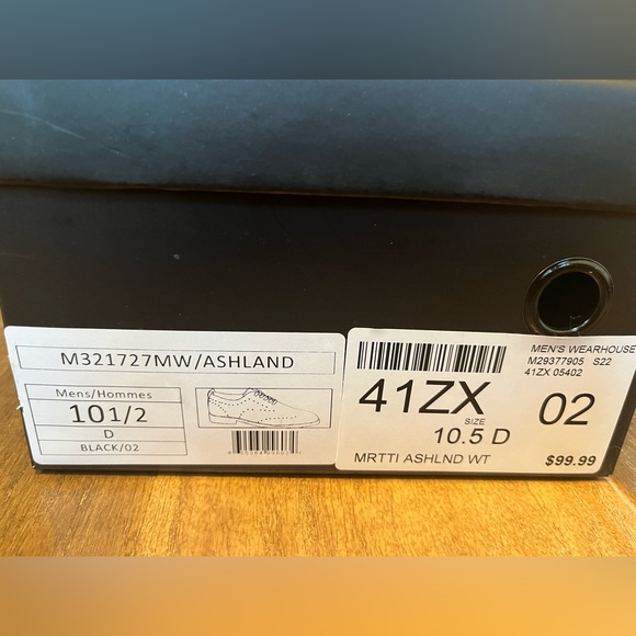 Moretti “Ashland”  shoes with trendy mesh top and red soles. - Picture 7 of 8